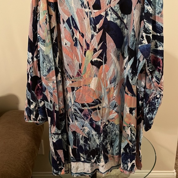 Multi Colored Top - Picture 6 of 6